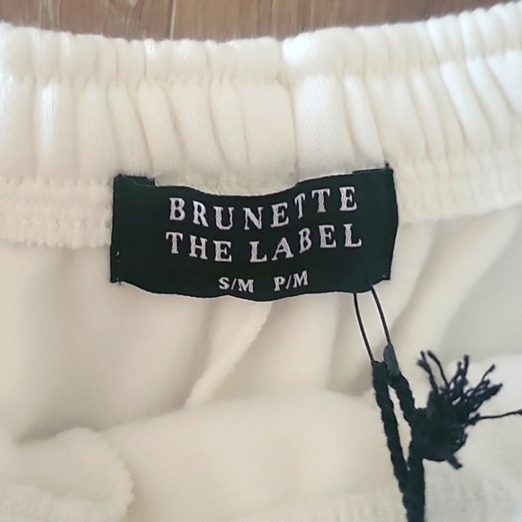 Brunette The Label Sport White fleece shorts size S/M - Picture 4 of 4
